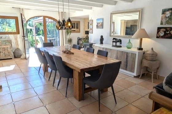 Villa in Javea zu verkaufen, Woongedeelte 386 m², Klimaanlage, Grondstuk 4596 m², 4 Slaapkamers, 4 Badkamers, Pool, ref.: AVS-57604-43