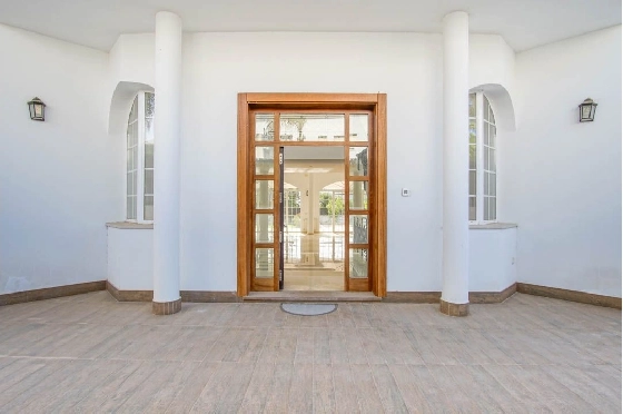Villa in L-Alfas del Pi(Alfaz del PI Pueblo Urbanizaciones) zu verkaufen, Woongedeelte 810 m², Grondstuk 1094 m², 5 Slaapkamers, 6 Badkamers, Pool, ref.: COB-7030ALF-10535-13