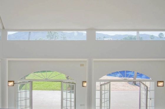 Villa in L-Alfas del Pi(Alfaz del PI Pueblo Urbanizaciones) zu verkaufen, Woongedeelte 810 m², Grondstuk 1094 m², 5 Slaapkamers, 6 Badkamers, Pool, ref.: COB-7030ALF-10535-26