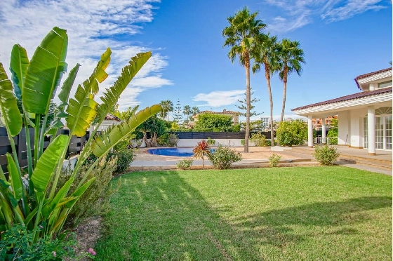 Villa in L-Alfas del Pi(Alfaz del PI Pueblo Urbanizaciones) zu verkaufen, Woongedeelte 810 m², Grondstuk 1094 m², 5 Slaapkamers, 6 Badkamers, Pool, ref.: COB-7030ALF-10535-44