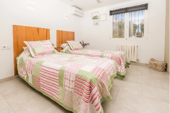 Villa in Javea zu verkaufen, Woongedeelte 281 m², Klimaanlage, Grondstuk 1666 m², 4 Slaapkamers, 3 Badkamers, Pool, ref.: AVS-57574-38