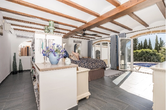 Villa in Javea zu verkaufen, Woongedeelte 281 m², Klimaanlage, Grondstuk 1666 m², 4 Slaapkamers, 3 Badkamers, Pool, ref.: AVS-57574-45