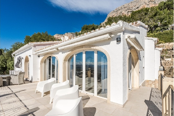 Villa in Javea zu verkaufen, Woongedeelte 281 m², Klimaanlage, Grondstuk 1666 m², 4 Slaapkamers, 3 Badkamers, Pool, ref.: AVS-57574-50