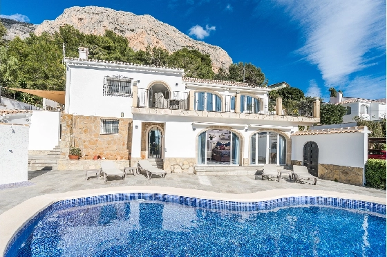 Villa in Javea zu verkaufen, Woongedeelte 281 m², Klimaanlage, Grondstuk 1666 m², 4 Slaapkamers, 3 Badkamers, Pool, ref.: AVS-57574-8