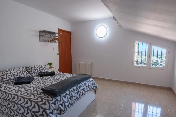 Villa in Orba(Comunidad valenciana) zu verkaufen, Woongedeelte 225 m², Klimaanlage, Grondstuk 637 m², 5 Slaapkamers, 2 Badkamers, Pool, ref.: COB-3568-10535-15