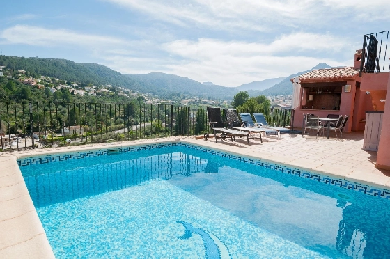 Villa in Orba(Comunidad valenciana) zu verkaufen, Woongedeelte 225 m², Klimaanlage, Grondstuk 637 m², 5 Slaapkamers, 2 Badkamers, Pool, ref.: COB-3568-10535-2