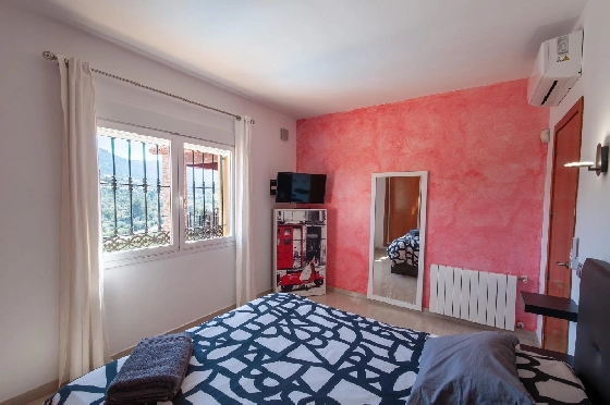 Villa in Orba(Comunidad valenciana) zu verkaufen, Woongedeelte 225 m², Klimaanlage, Grondstuk 637 m², 5 Slaapkamers, 2 Badkamers, Pool, ref.: COB-3568-10535-27