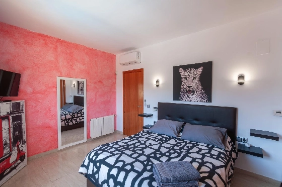 Villa in Orba(Comunidad valenciana) zu verkaufen, Woongedeelte 225 m², Klimaanlage, Grondstuk 637 m², 5 Slaapkamers, 2 Badkamers, Pool, ref.: COB-3568-10535-28