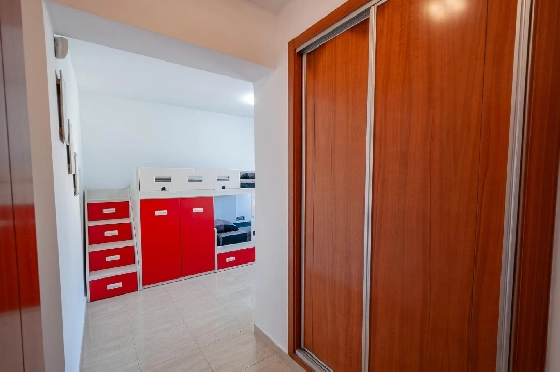 Villa in Orba(Comunidad valenciana) zu verkaufen, Woongedeelte 225 m², Klimaanlage, Grondstuk 637 m², 5 Slaapkamers, 2 Badkamers, Pool, ref.: COB-3568-10535-29