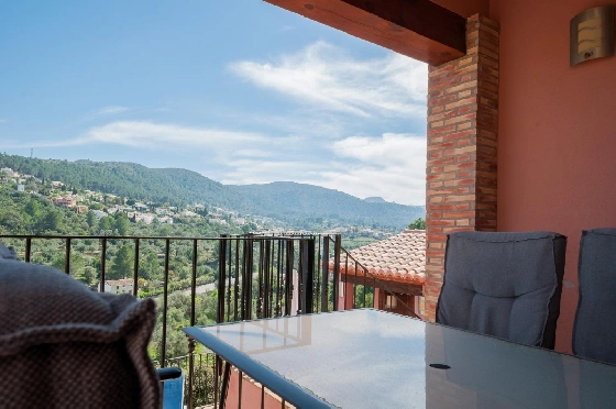 Villa in Orba(Comunidad valenciana) zu verkaufen, Woongedeelte 225 m², Klimaanlage, Grondstuk 637 m², 5 Slaapkamers, 2 Badkamers, Pool, ref.: COB-3568-10535-4