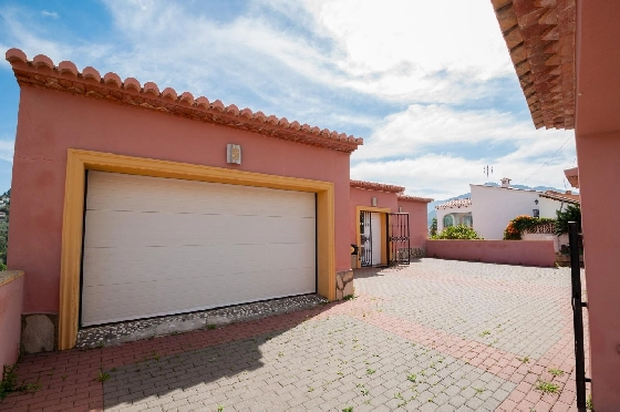 Villa in Orba(Comunidad valenciana) zu verkaufen, Woongedeelte 225 m², Klimaanlage, Grondstuk 637 m², 5 Slaapkamers, 2 Badkamers, Pool, ref.: COB-3568-10535-48