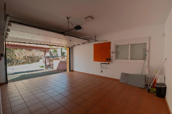 Villa in Orba(Comunidad valenciana) zu verkaufen, Woongedeelte 225 m², Klimaanlage, Grondstuk 637 m², 5 Slaapkamers, 2 Badkamers, Pool, ref.: COB-3568-10535-50