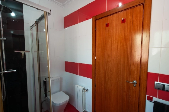 Villa in Orba(Comunidad valenciana) zu verkaufen, Woongedeelte 225 m², Klimaanlage, Grondstuk 637 m², 5 Slaapkamers, 2 Badkamers, Pool, ref.: COB-3568-10535-9