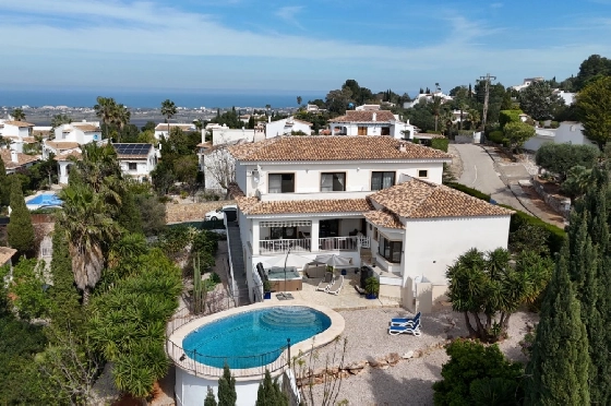 Villa in Pego zu verkaufen, Woongedeelte 320 m², Bouwjaar 2009, Klimaanlage, Grondstuk 1166 m², 5 Slaapkamers, 4 Badkamers, Pool, ref.: O-V98014-1