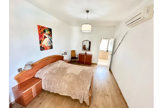 Villa in Pego zu verkaufen, Woongedeelte 320 m², Bouwjaar 2009, Klimaanlage, Grondstuk 1166 m², 5 Slaapkamers, 4 Badkamers, Pool, ref.: O-V98014-20