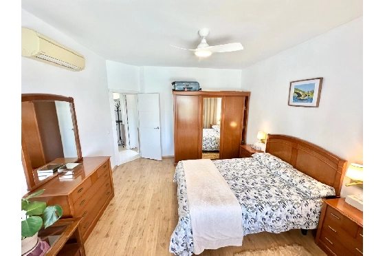 Villa in Pego zu verkaufen, Woongedeelte 320 m², Bouwjaar 2009, Klimaanlage, Grondstuk 1166 m², 5 Slaapkamers, 4 Badkamers, Pool, ref.: O-V98014-25