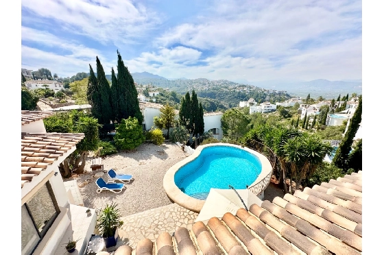 Villa in Pego zu verkaufen, Woongedeelte 320 m², Bouwjaar 2009, Klimaanlage, Grondstuk 1166 m², 5 Slaapkamers, 4 Badkamers, Pool, ref.: O-V98014-39