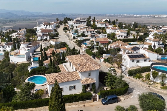 Villa in Pego zu verkaufen, Woongedeelte 320 m², Bouwjaar 2009, Klimaanlage, Grondstuk 1166 m², 5 Slaapkamers, 4 Badkamers, Pool, ref.: O-V98014-4