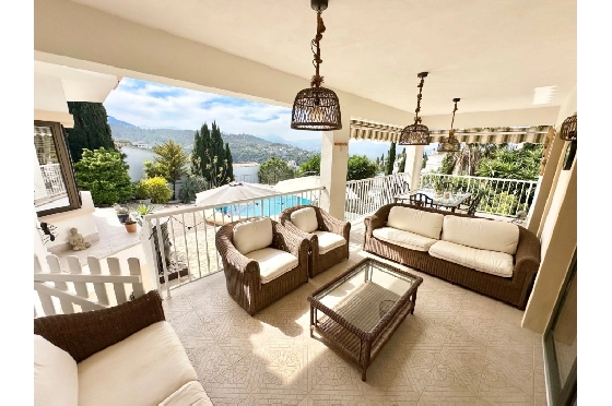 Villa in Pego zu verkaufen, Woongedeelte 320 m², Bouwjaar 2009, Klimaanlage, Grondstuk 1166 m², 5 Slaapkamers, 4 Badkamers, Pool, ref.: O-V98014-8