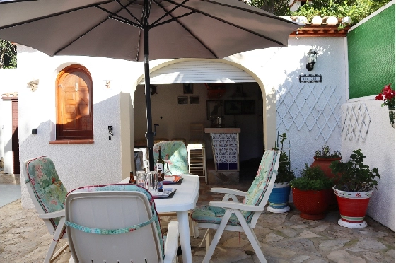 Villa in Benigembla zu verkaufen, Woongedeelte 199 m², Grondstuk 833 m², 4 Slaapkamers, 4 Badkamers, Pool, ref.: PT-26003-27