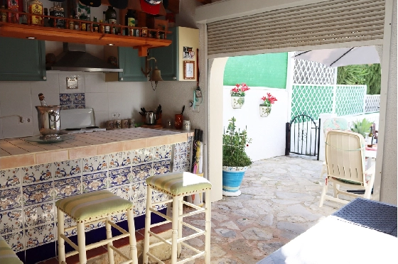 Villa in Benigembla zu verkaufen, Woongedeelte 199 m², Grondstuk 833 m², 4 Slaapkamers, 4 Badkamers, Pool, ref.: PT-26003-30