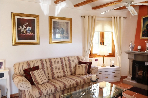 Villa in Benigembla zu verkaufen, Woongedeelte 199 m², Grondstuk 833 m², 4 Slaapkamers, 4 Badkamers, Pool, ref.: PT-26003-40
