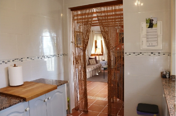 Villa in Benigembla zu verkaufen, Woongedeelte 199 m², Grondstuk 833 m², 4 Slaapkamers, 4 Badkamers, Pool, ref.: PT-26003-46