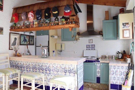 Villa in Benigembla zu verkaufen, Woongedeelte 199 m², Grondstuk 833 m², 4 Slaapkamers, 4 Badkamers, Pool, ref.: PT-26003-5