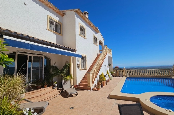 Villa in Pego zu verkaufen, Woongedeelte 312 m², Bouwjaar 2005, Klimaanlage, Grondstuk 1027 m², 5 Slaapkamers, 5 Badkamers, Pool, ref.: O-V98114-1