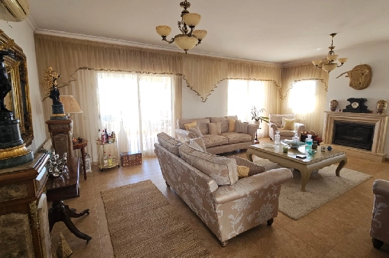 Villa in Pego zu verkaufen, Woongedeelte 312 m², Bouwjaar 2005, Klimaanlage, Grondstuk 1027 m², 5 Slaapkamers, 5 Badkamers, Pool, ref.: O-V98114-15