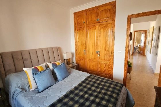Villa in Pego zu verkaufen, Woongedeelte 312 m², Bouwjaar 2005, Klimaanlage, Grondstuk 1027 m², 5 Slaapkamers, 5 Badkamers, Pool, ref.: O-V98114-20