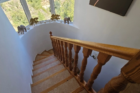 Villa in Pego zu verkaufen, Woongedeelte 312 m², Bouwjaar 2005, Klimaanlage, Grondstuk 1027 m², 5 Slaapkamers, 5 Badkamers, Pool, ref.: O-V98114-29