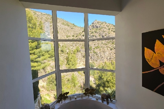 Villa in Pego zu verkaufen, Woongedeelte 312 m², Bouwjaar 2005, Klimaanlage, Grondstuk 1027 m², 5 Slaapkamers, 5 Badkamers, Pool, ref.: O-V98114-30