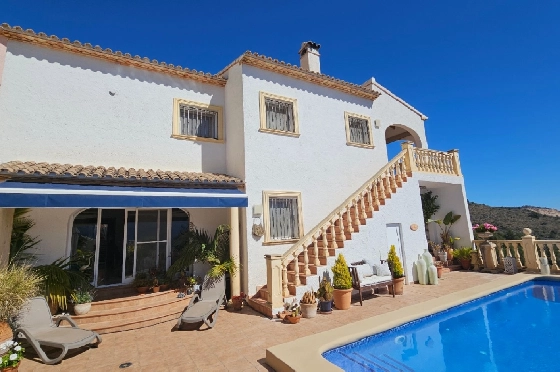 Villa in Pego zu verkaufen, Woongedeelte 312 m², Bouwjaar 2005, Klimaanlage, Grondstuk 1027 m², 5 Slaapkamers, 5 Badkamers, Pool, ref.: O-V98114-47