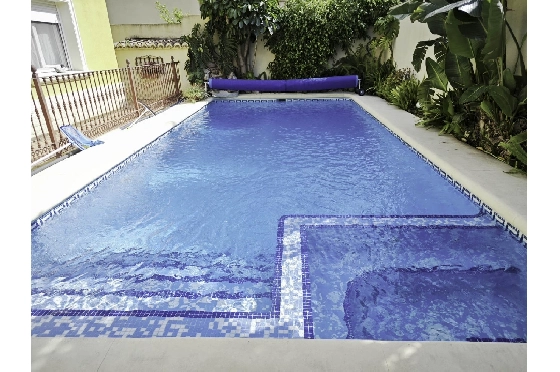 Villa in Pedreguer zu verkaufen, Woongedeelte 270 m², Klimaanlage, Grondstuk 400 m², 3 Slaapkamers, 3 Badkamers, Pool, ref.: CO-C20952-15