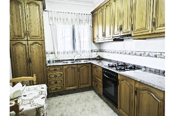 Villa in Pedreguer zu verkaufen, Woongedeelte 270 m², Klimaanlage, Grondstuk 400 m², 3 Slaapkamers, 3 Badkamers, Pool, ref.: CO-C20952-19