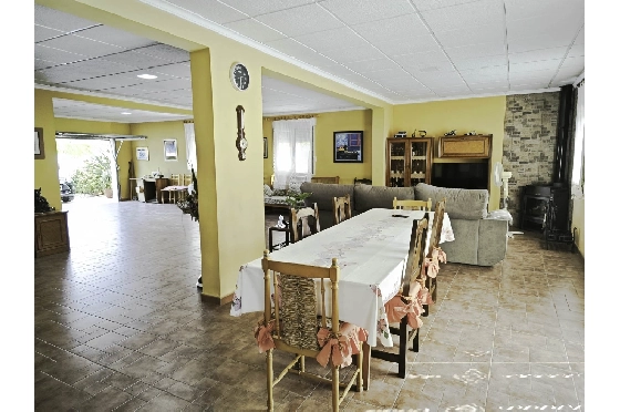 Villa in Pedreguer zu verkaufen, Woongedeelte 270 m², Klimaanlage, Grondstuk 400 m², 3 Slaapkamers, 3 Badkamers, Pool, ref.: CO-C20952-23
