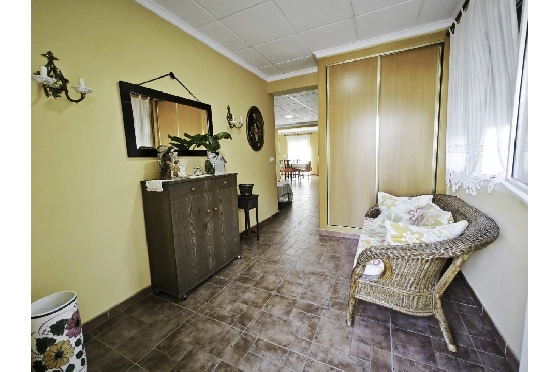 Villa in Pedreguer zu verkaufen, Woongedeelte 270 m², Klimaanlage, Grondstuk 400 m², 3 Slaapkamers, 3 Badkamers, Pool, ref.: CO-C20952-28