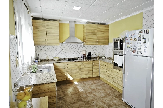 Villa in Pedreguer zu verkaufen, Woongedeelte 270 m², Klimaanlage, Grondstuk 400 m², 3 Slaapkamers, 3 Badkamers, Pool, ref.: CO-C20952-7
