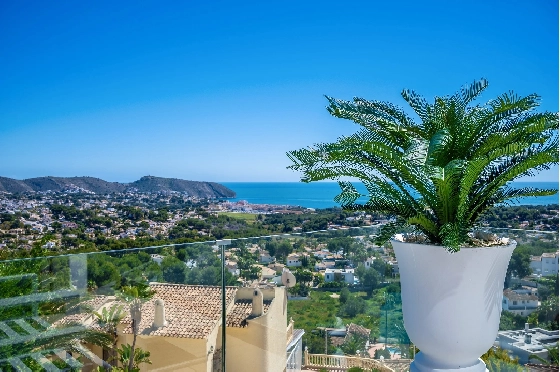 Villa in Moraira zu verkaufen, Woongedeelte 370 m², Bouwjaar 2022, Klimaanlage, Grondstuk 813 m², 4 Slaapkamers, 4 Badkamers, Pool, ref.: AM-12683DR-28