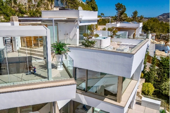 Villa in Moraira zu verkaufen, Woongedeelte 370 m², Bouwjaar 2022, Klimaanlage, Grondstuk 813 m², 4 Slaapkamers, 4 Badkamers, Pool, ref.: AM-12683DR-43