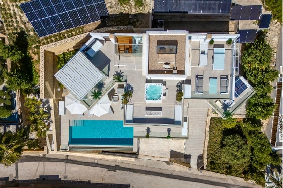 Villa in Moraira zu verkaufen, Woongedeelte 370 m², Bouwjaar 2022, Klimaanlage, Grondstuk 813 m², 4 Slaapkamers, 4 Badkamers, Pool, ref.: AM-12683DR-45