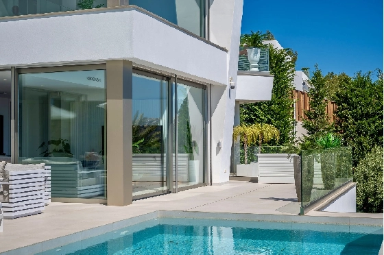 Villa in Moraira zu verkaufen, Woongedeelte 370 m², Bouwjaar 2022, Klimaanlage, Grondstuk 813 m², 4 Slaapkamers, 4 Badkamers, Pool, ref.: AM-12683DR-46