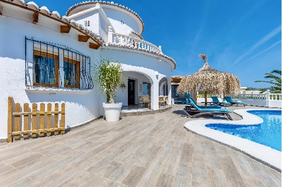 Villa in Moraira zu verkaufen, Woongedeelte 290 m², Bouwjaar 2003, + Ofen, Klimaanlage, Grondstuk 847 m², 3 Slaapkamers, 3 Badkamers, Pool, ref.: AM-12692DR-11