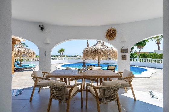 Villa in Moraira zu verkaufen, Woongedeelte 290 m², Bouwjaar 2003, + Ofen, Klimaanlage, Grondstuk 847 m², 3 Slaapkamers, 3 Badkamers, Pool, ref.: AM-12692DR-24