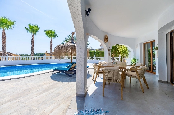 Villa in Moraira zu verkaufen, Woongedeelte 290 m², Bouwjaar 2003, + Ofen, Klimaanlage, Grondstuk 847 m², 3 Slaapkamers, 3 Badkamers, Pool, ref.: AM-12692DR-26
