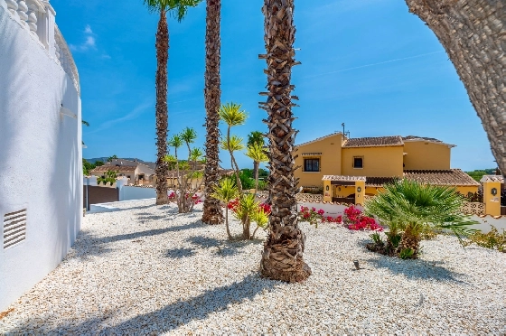 Villa in Moraira zu verkaufen, Woongedeelte 290 m², Bouwjaar 2003, + Ofen, Klimaanlage, Grondstuk 847 m², 3 Slaapkamers, 3 Badkamers, Pool, ref.: AM-12692DR-28