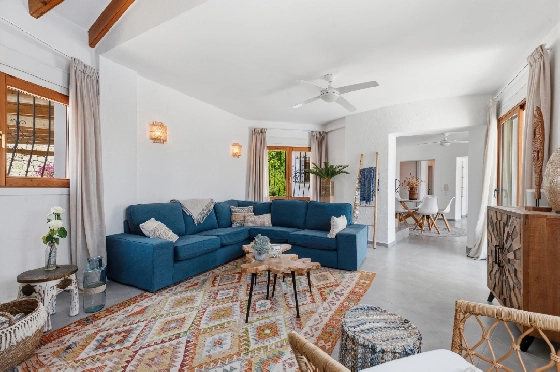 Villa in Moraira zu verkaufen, Woongedeelte 290 m², Bouwjaar 2003, + Ofen, Klimaanlage, Grondstuk 847 m², 3 Slaapkamers, 3 Badkamers, Pool, ref.: AM-12692DR-39