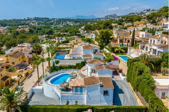 Villa in Moraira zu verkaufen, Woongedeelte 290 m², Bouwjaar 2003, + Ofen, Klimaanlage, Grondstuk 847 m², 3 Slaapkamers, 3 Badkamers, Pool, ref.: AM-12692DR-7