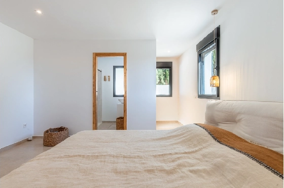 Villa in Moraira zu verkaufen, Woongedeelte 347 m², Bouwjaar 2025, Klimaanlage, Grondstuk 852 m², 4 Slaapkamers, 5 Badkamers, Pool, ref.: AM-12704DA-31